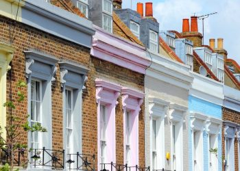 El precio de las viviendas, por su lado, experimenta prácticamente un estancamiento hasta agosto. - Fuente externa.