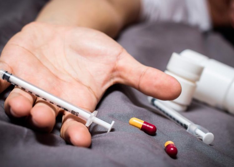 Entre las ciudades donde los jóvenes consiguen los distintos tipos de drogas figuran Santo Domingo, Santiago, La Romana y Puerto Plata con un alto índice, según Hogar Crea. - Fuente externa.