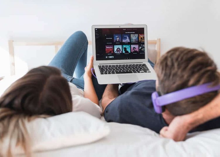 Según un informe de Statista, los ingresos del sector en América Latina superaron los US$7 mil millones en 2023, con una tasa de crecimiento anual del 20%.