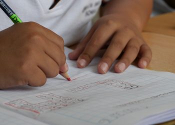 Educación, colegios, escuelas, clases, niños