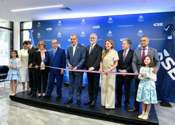 La institución también realizó el corte de cinta de sus renovadas instalaciones, en un acto que contó con la presencia del presidente de la República, Luis Abinader Corona.