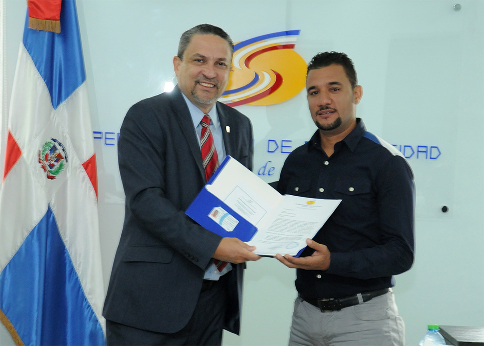 superintendente de electricidad, ingeniero césar prieto,