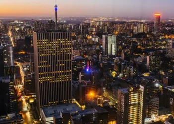 Con más de 2,000 millonarios están Angola, Tanzania y Costa de Marfil.