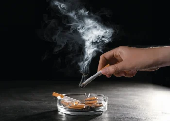 Señala por ejemplo que la parte de los ingresos por los impuestos indirectos sobre el tabaco respecto al total de recaudación fiscal oscila entre el 0.01% de Barbados hasta el 2.58% de Chile.