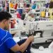 Los industriales textiles argumentan que la competencia desleal y el comercio de ropa nueva y usada ha provocado fuerte disminución en la demanda de productos nacionales.