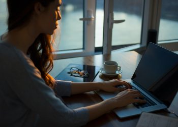 | Unsplash.