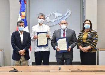 Jesús Moreno, Luis Fernando Enciso, Rafael Santos Badía y Maira Mora.