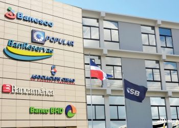 La banca dominicana se mantiene sólida y rentable, pero aún enfrenta el reto de aumentar la inclusión financiera.