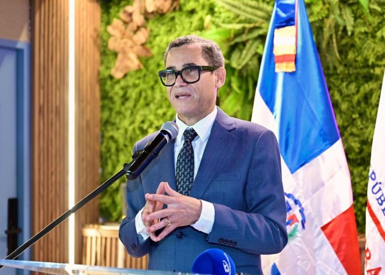 El ministro Olivares informó que en la jornada participarán empresas de los sectores manufactura, hotelería, comercio, servicios, entre otros.