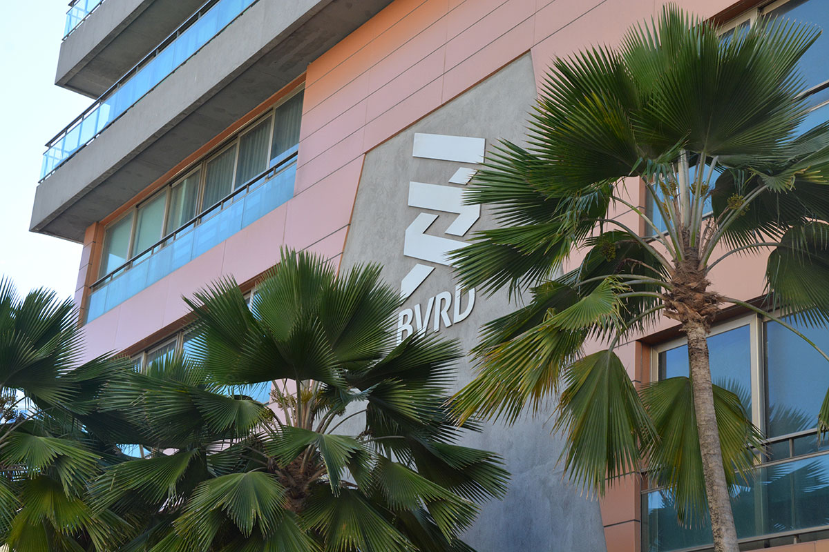 transacciones bolsa de valores