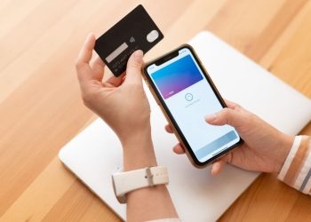El gremio resalta que esta modalidad ya concentra cerca de una tercera parte del monto transferido mediante mecanismos electrónicos, reflejo de la acelerada transformación del sistema de pagos dominicano.