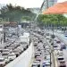 “Frente al crecimiento acelerado del parque vehicular, es necesario invertir en un sistema de transporte público eficiente que actualmente no existe en la cuidad”, indicó.