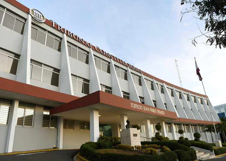 El Tribunal Constitucional ha sido apoderado de diversos recursos en contra de decisiones de ayuntamientos en todo el país.