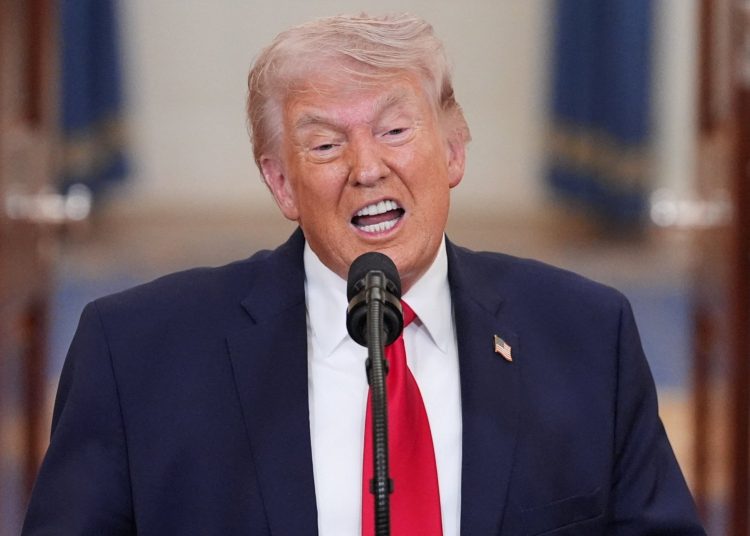 Trump aseguró que las conversaciones con Teherán continúan pese a la escalada del conflicto en Oriente Medio.