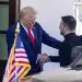 Ucrania y sus aliados europeos reclaman a Washington garantías de seguridad, pero Estados Unidos quiere que Europa se encargue de las mismas y el borrador del pacto económico no las contempla.