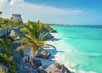 El turismo en el Caribe mexicano atraviesa una etapa de reajuste que, aunque estuvo marcada por retos durante buena parte de 2025.
