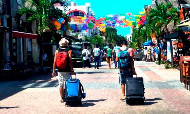 El principal repunte anual sucedió en los turistas fronterizos, que en enero de 2025 crecieron un 24.3% interanual hasta superar las 1.55 millones de personas.