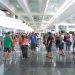 La entrada y salida de pasajeros por los distintos aeropuertos y puertos generan ingresos por las tasas.