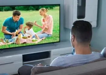 A nivel mundial, se estima que más del 85% de las viviendas poseen al menos un televisor.- Fuente externa.