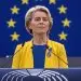 La presidenta de la Comisión Europea, Ursula von der Leyen, dejó claro que la UE "lamenta profundamente" las medidas de EE.UU. porque los aranceles "son unos impuestos" y que este tipo de medidas sólo pueden dañar la economía.