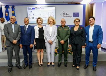 El evento contó con la participación de la viceministra de Cooperación Internacional del Mepyd, Olaya Dotel; y los directores de las principales entidades del sector transporte y movilidad: Milton Morrison (Intrant), Rafael Santos (Opret), Jhael Isa (Fitramy el general Pascual Cruz (Digesett).