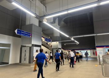 Los pasajeros que abordan en la estación Pablo Adón Guzmán continúan viajando sin costo hasta la estación María Montez.