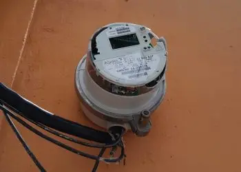 Edeeste reiteró su rechazo y condena a estas acciones, que constituyen una violación a la Ley General de Electricidad 125-01.