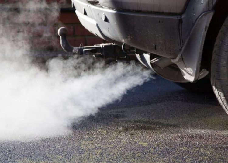 Vehículo que emite CO2 | Neomotor