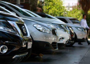 Importación de vehículos en República Dominicana cae en inicio de 2026, aunque las yipetas mantienen el liderazgo del mercado.