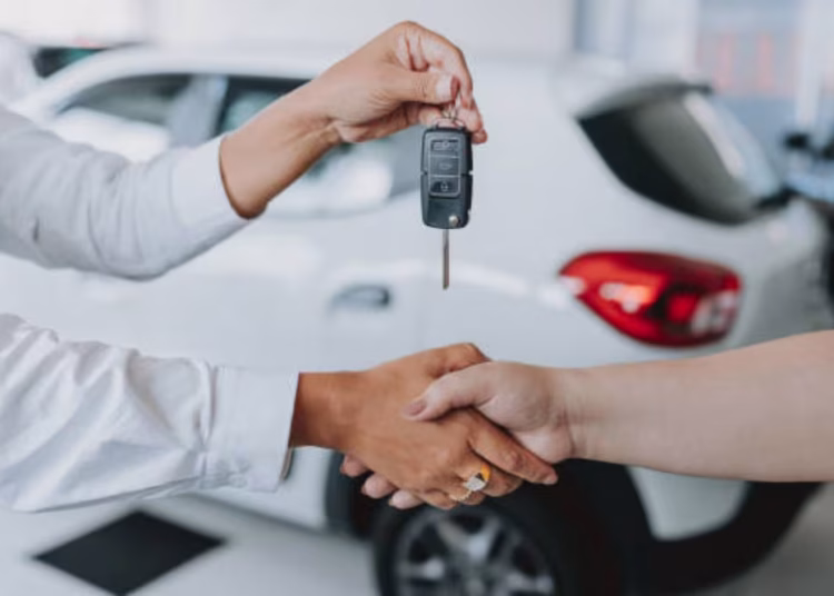 Edmunds calcula que el precio medio de un vehículo nuevo en EE.UU. se situó en US$51,345 en octubre.