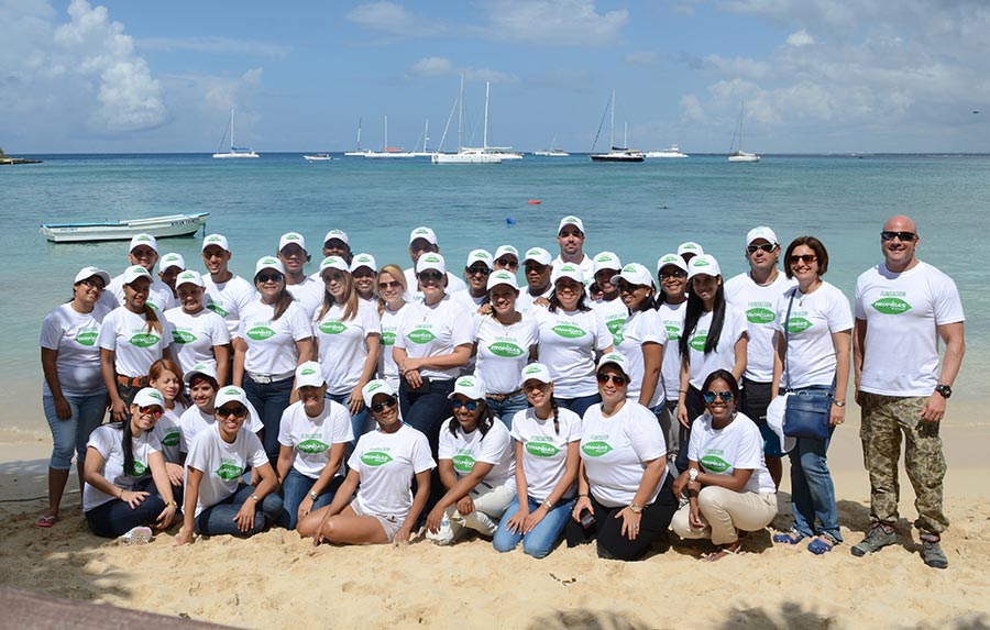 Empleados de Martí PG participaron en la construcción de diferentes tipos de vivero de corales, así como su instalación.