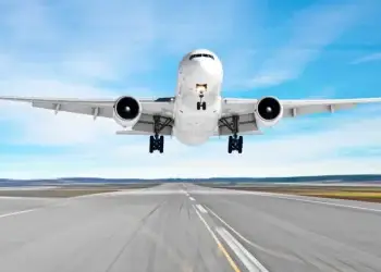 El Instituto Nacional de Aeronáutica Civil de Venezuela informó en su cuenta de Instagram sobre la reanudación de las operaciones aerocomerciales de pasajeros, carga y correo hacia y desde República Dominicana.