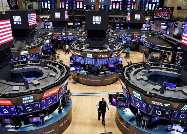 Entre las 30 mayores cotizadas del Dow, destacaron los avances de Apple (1.25%), Merch (1.21%) y Procter & Gamble (1.15%), y el importante retroceso de Amgen (-5%), Disney (-4.43%), Intel (-3.63%) y Home Depot (-3.23%).