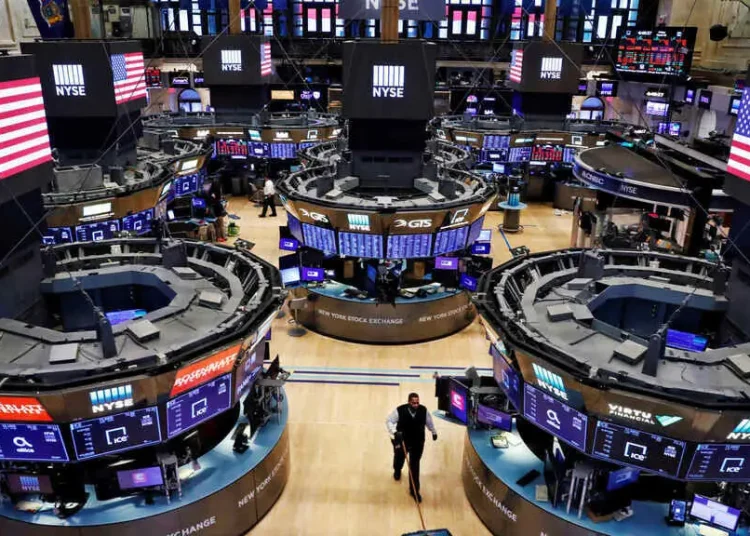 Entre las 30 mayores cotizadas del Dow Jones destacaban esta mañana las ganancias de Nvidia (1.57%) y JP Morgan (1.11%); mientras las mayores pérdidas eran de UnitedHealth y McDonald's (-1.55%).