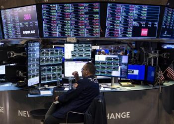 El Dow Jones subió un 1.09% (hasta 39.721 puntos), el S&P 500 sumó un nuevo récord superando la barrera de los 5.600 enteros.