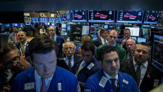 El oro subió 0.33% hasta US$4,839 la onza.