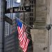 El selectivo S&P 500 perdía un 0.33%, hasta los 6,374 enteros, y el tecnológico Nasdaq retrocedía un 0.25%, hasta las 21,121 unidades.