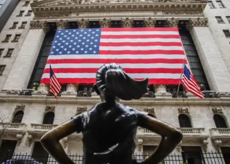 Dow Jones de Industriales bajó un 0.23%, hasta 40.736 puntos.