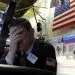 Más acusadas son aún las caídas del S&P 500 (-3.28%), hasta los 5,525 puntos, y especialmente del Nasdaq, que se deja un 3.85% hasta ponerse a esta hora en 18,913 enteros.