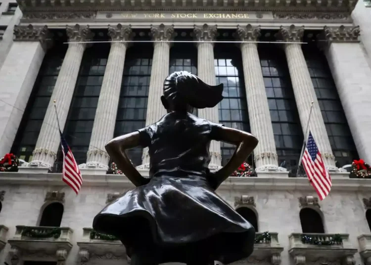 Entre los 30 valores del Dow Jones, destacan las subidas de JPMorgan (3.33%) y Goldman Sachs (1.44%), y las bajadas de Mereck (-0.92%) y Nike (-0.57%).