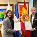 La viceministra Celinés Toribio y el director ejecutivo de la WLO, José Francisco Rojas Blasco, durante la firma del convenio en Madrid, España.