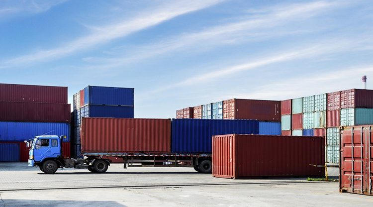 A República Dominicana, en la desaceleración interanual de exportaciones del primer trimestre del 2023, especifican los datos del BID, le siguen Uruguay (-3.5%), Honduras (-3.7%), El Salvador (-4.6%), Colombia (-4.7%), Guatemala (-4.8%). - Fuente externa.