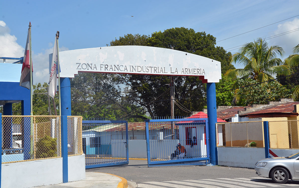 zona franca la armeria