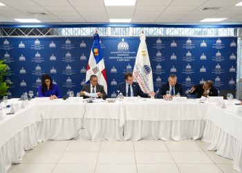 Ito Bisonó expresó que, “con estas nuevas aprobaciones suman 342 las empresas aprobadas durante la actual gestión de gobierno".